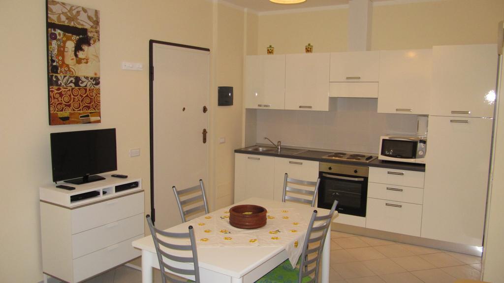 Lusso Accessibile E Servizi Lerici Phòng bức ảnh