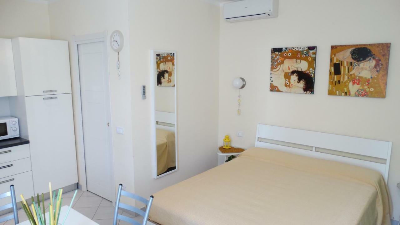 Lusso Accessibile E Servizi Lerici Ngoại thất bức ảnh